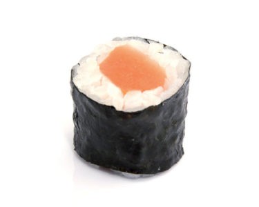 Salmon hosomaki for two